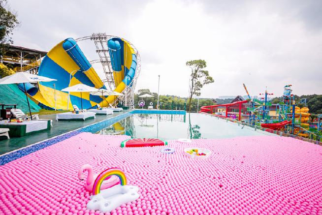 #樂水魔方海上油畫世界#